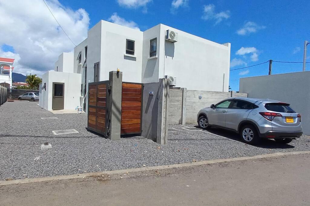 Bois Mapou Self Catering Apartments Unit 203 Riviere Noire Bagian luar foto