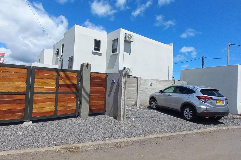 Bois Mapou Self Catering Apartments Unit 203 Riviere Noire Bagian luar foto